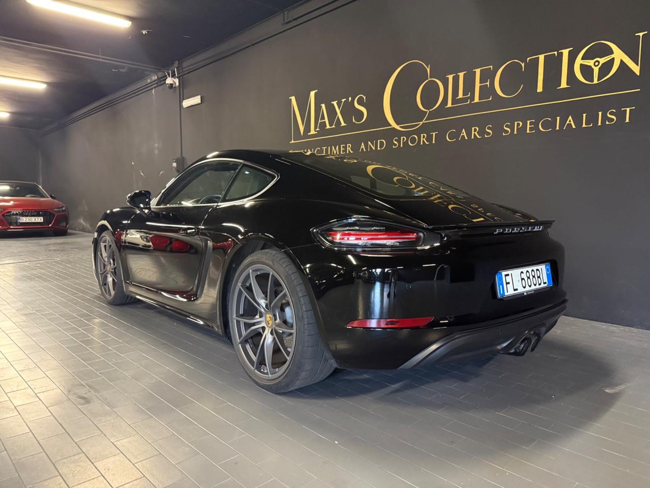 Porsche Cayman 718 PDK