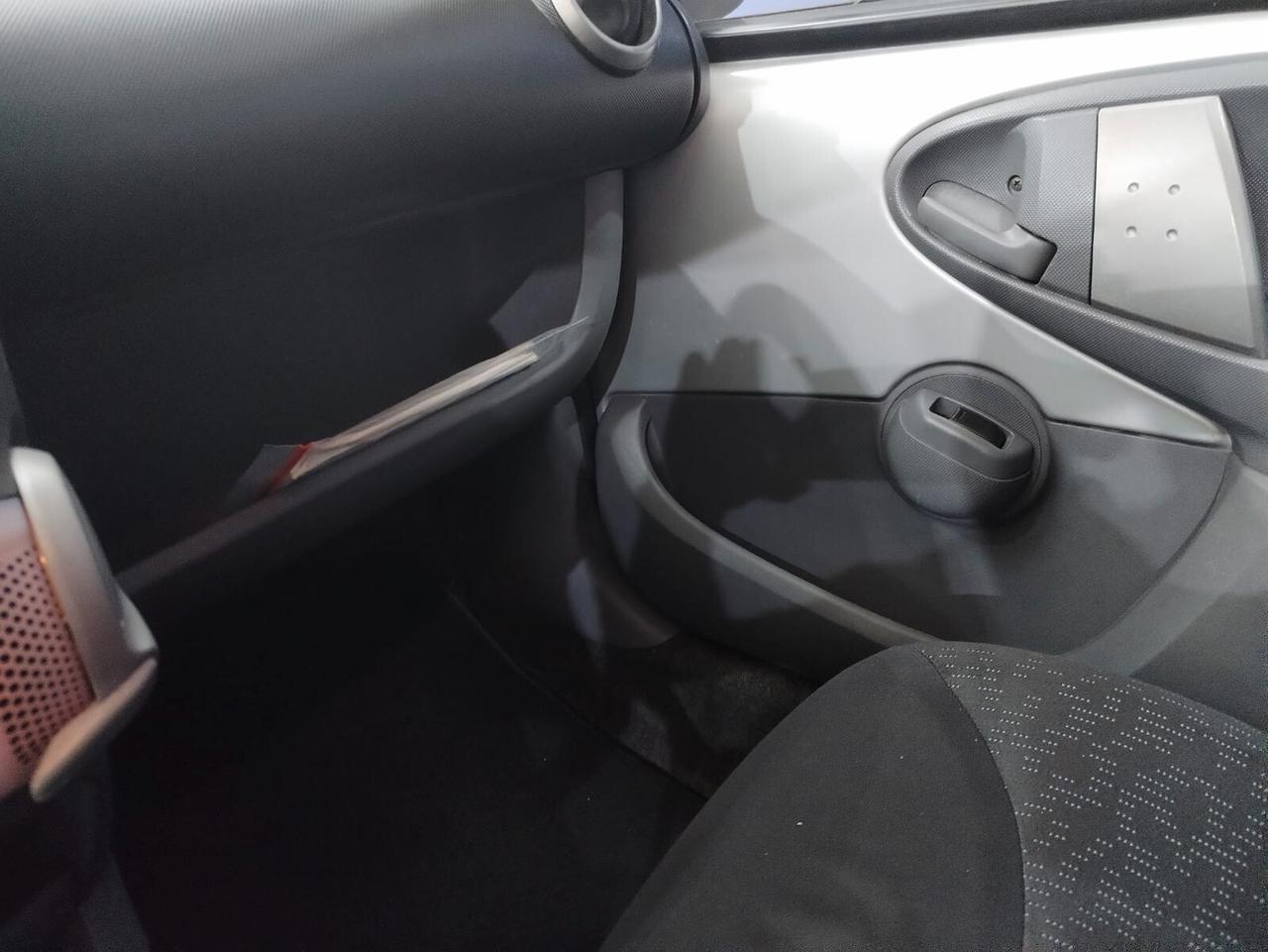 Peugeot 107 1.0 68CV 5p. Plaisir