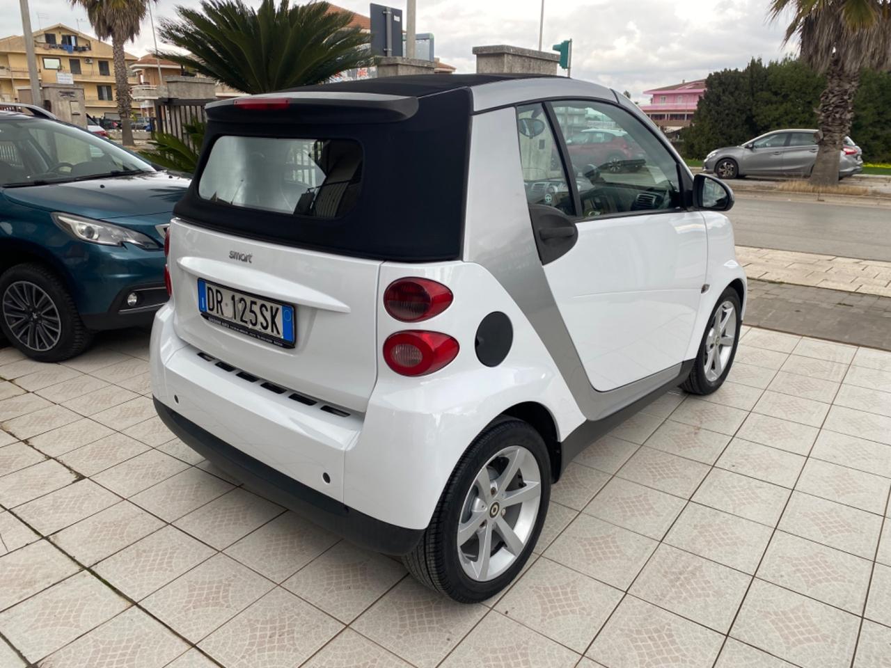 Smart ForTwo 1000 62 kW cabrio pulse