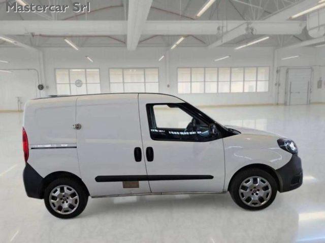 FIAT Doblo 1.4 T-JET 120cv NATURAL POWER SX E6 - FT294KR