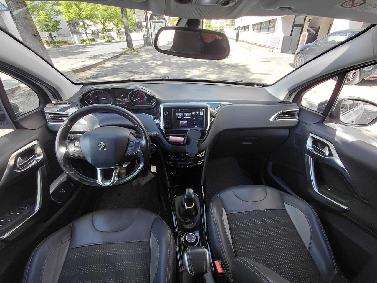 Peugeot 2008 Allure 1.6 Blue HDI 100 #10511