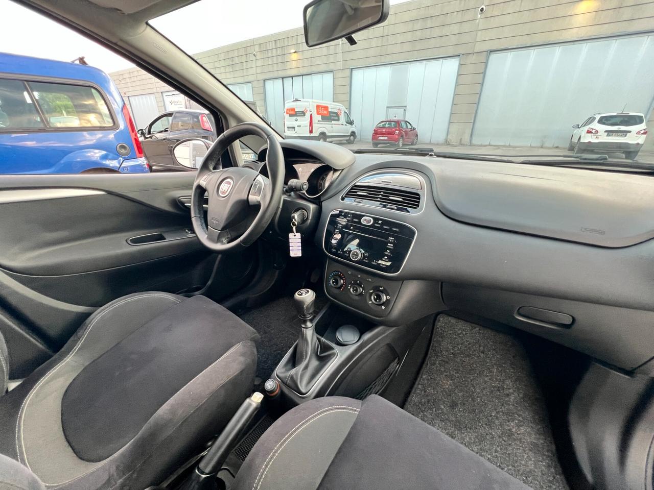 Fiat Punto EVO 1.2 8V 5 p. Lounge