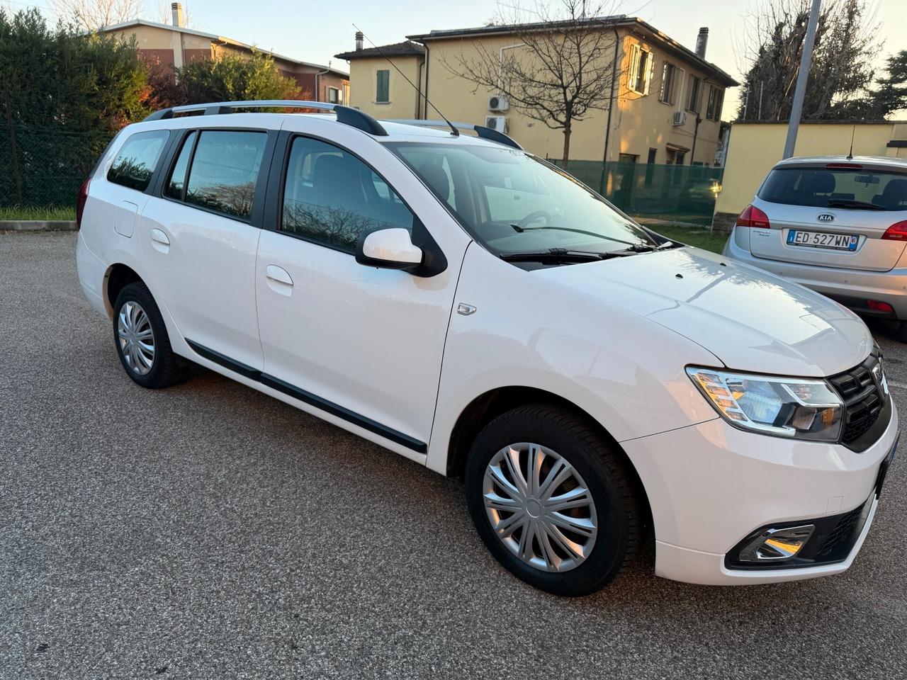 Dacia Logan MCV 0.9 GPL - NEOP. - NAV. - 12 MESI DI GARANZIA -