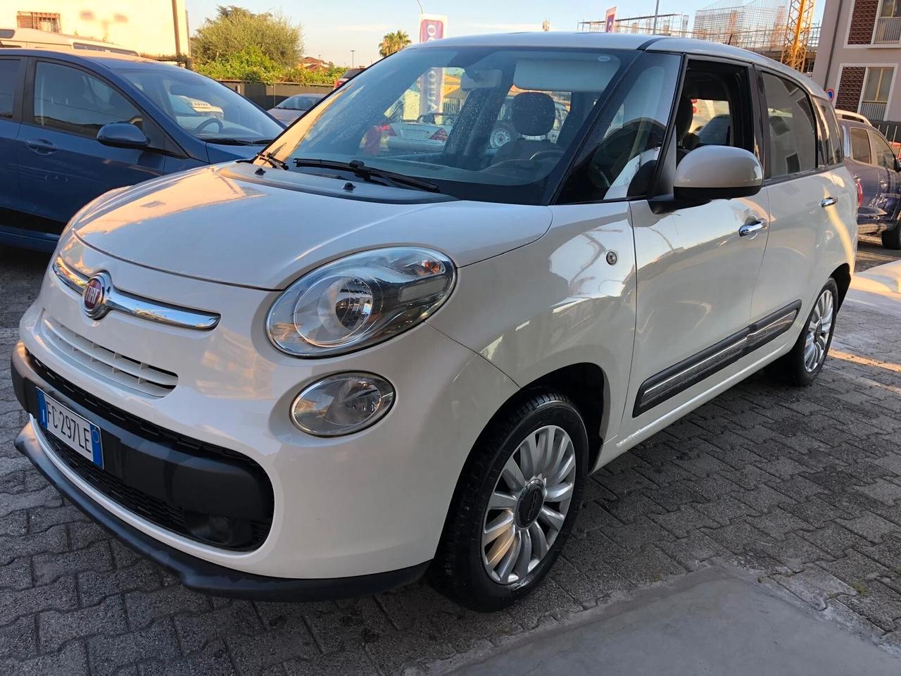 Fiat 500L Living 1.3 Multijet 95 CV Pop Star7 POSTI SOLO 68.296 KM!!! GARANZIA COMPLETA EUROPEA CONFORMGEST 12 MESI RINNOVABILE FINO A 36 MESI!!!