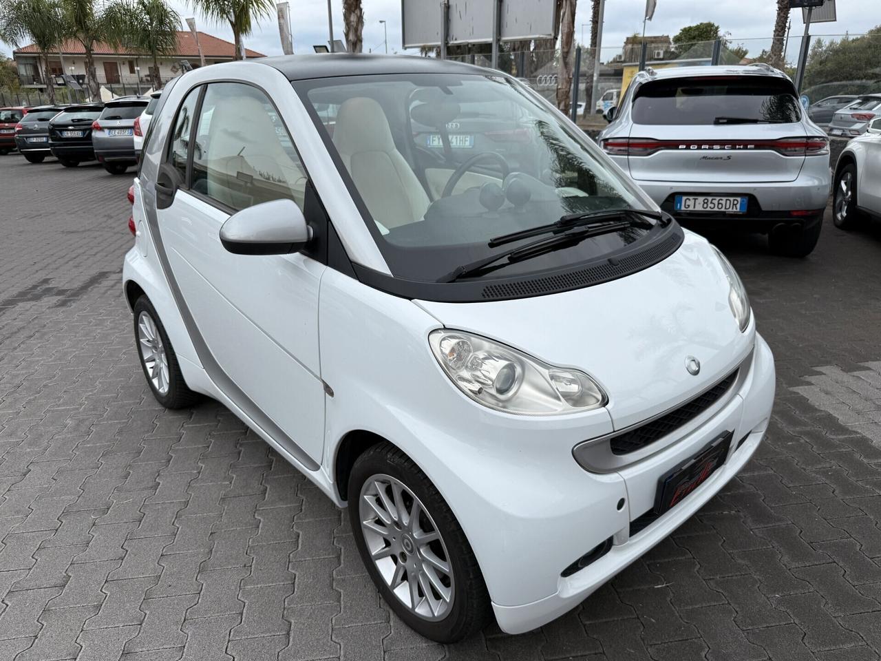 Smart ForTwo 800 Diesel White Edition