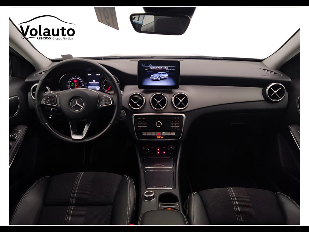 Mercedes-Benz GLA-X156 2017 - GLA 200 Sport auto