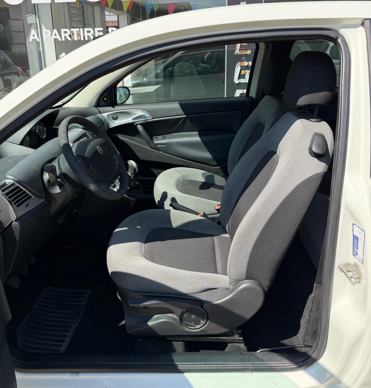 Lancia Ypsilon 1.2- Neopatentati-Garanzia 12mesi