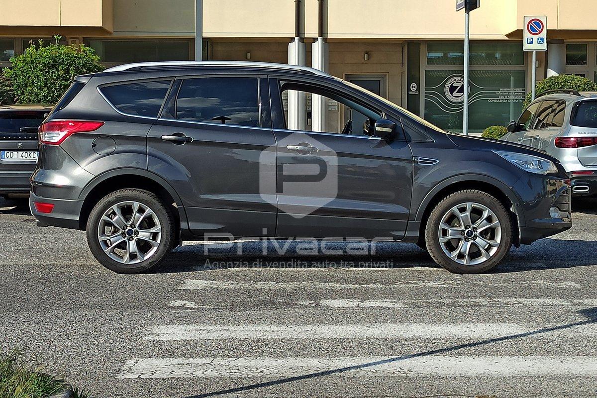 FORD Kuga 2.0 TDCI 150 CV S&S 4WD Powershift Titanium