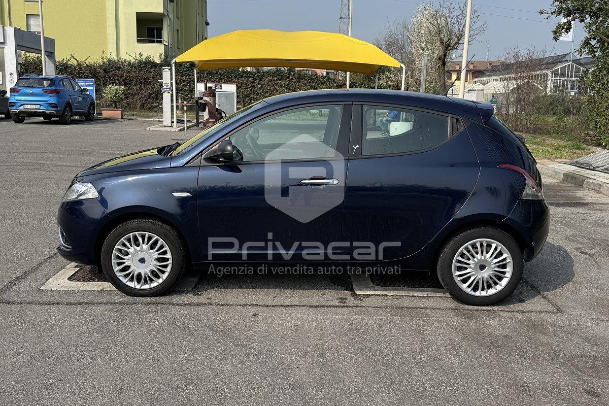 LANCIA Ypsilon 1.2 69 CV 5 porte Silver