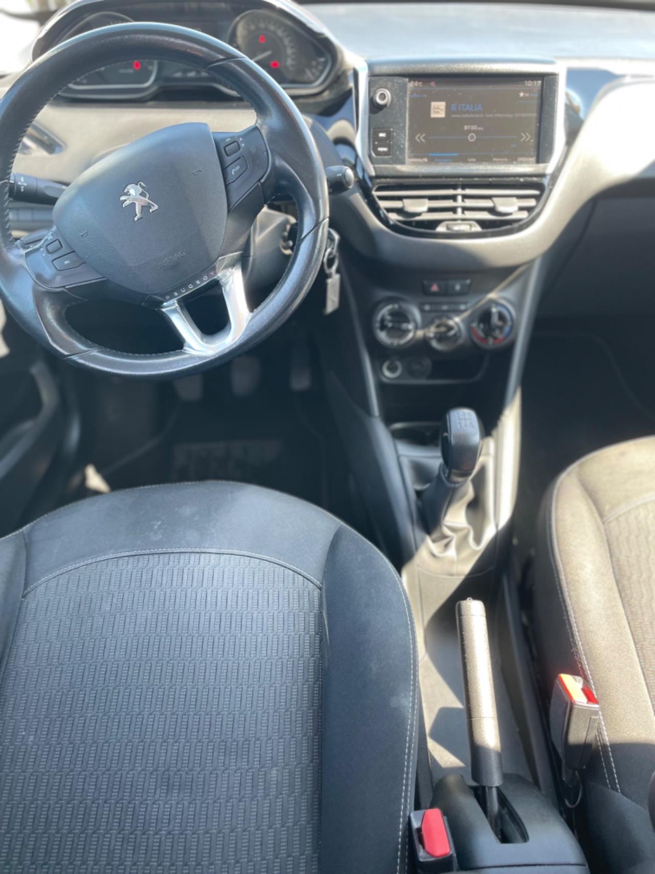 Peugeot 208 PureTech 82 5 porte Access