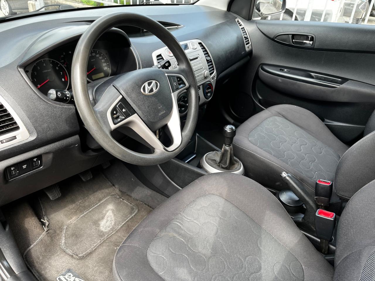 Hyundai i20 1.2 5p. Comfort FRIZIONE NUOVA - OK NEOPATENTATI