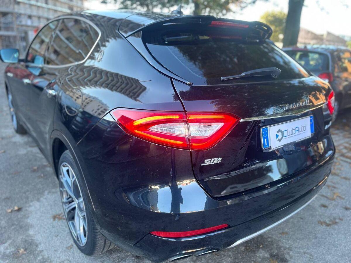 Maserati Levante 3.0 V6 430cv auto