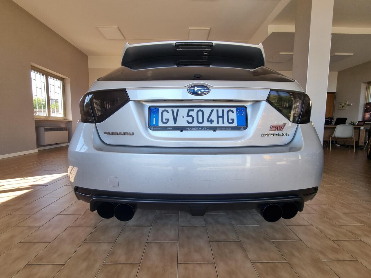 Subaru Impreza 2.0R 72