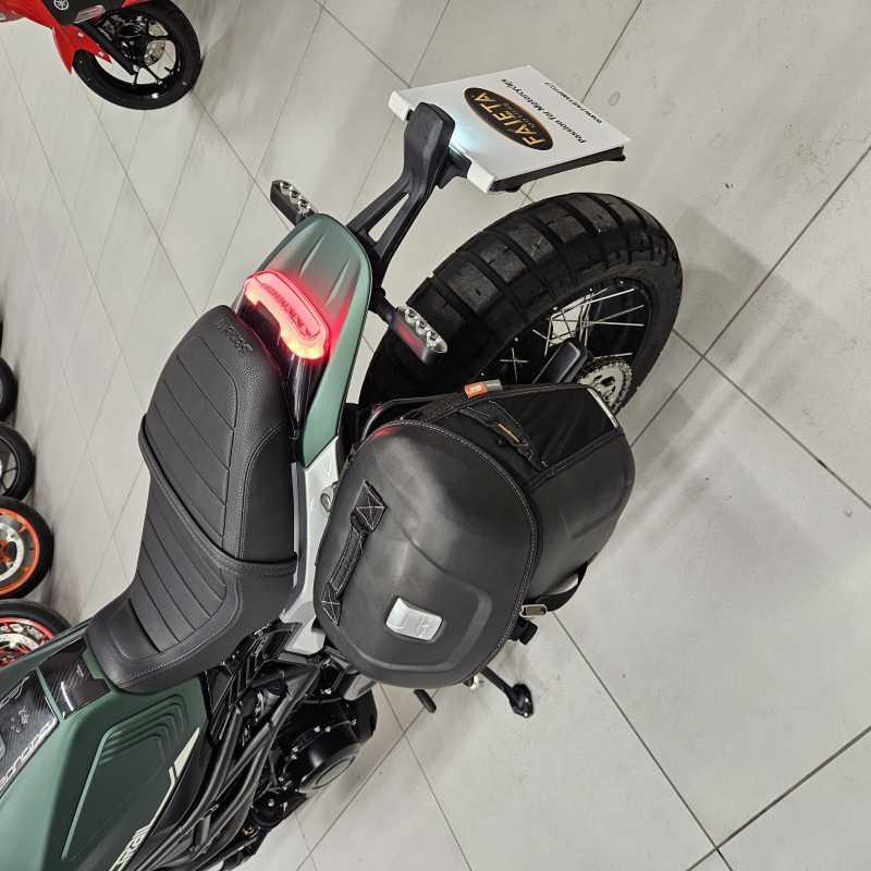 Benelli Leoncino 800 Trail - 2022