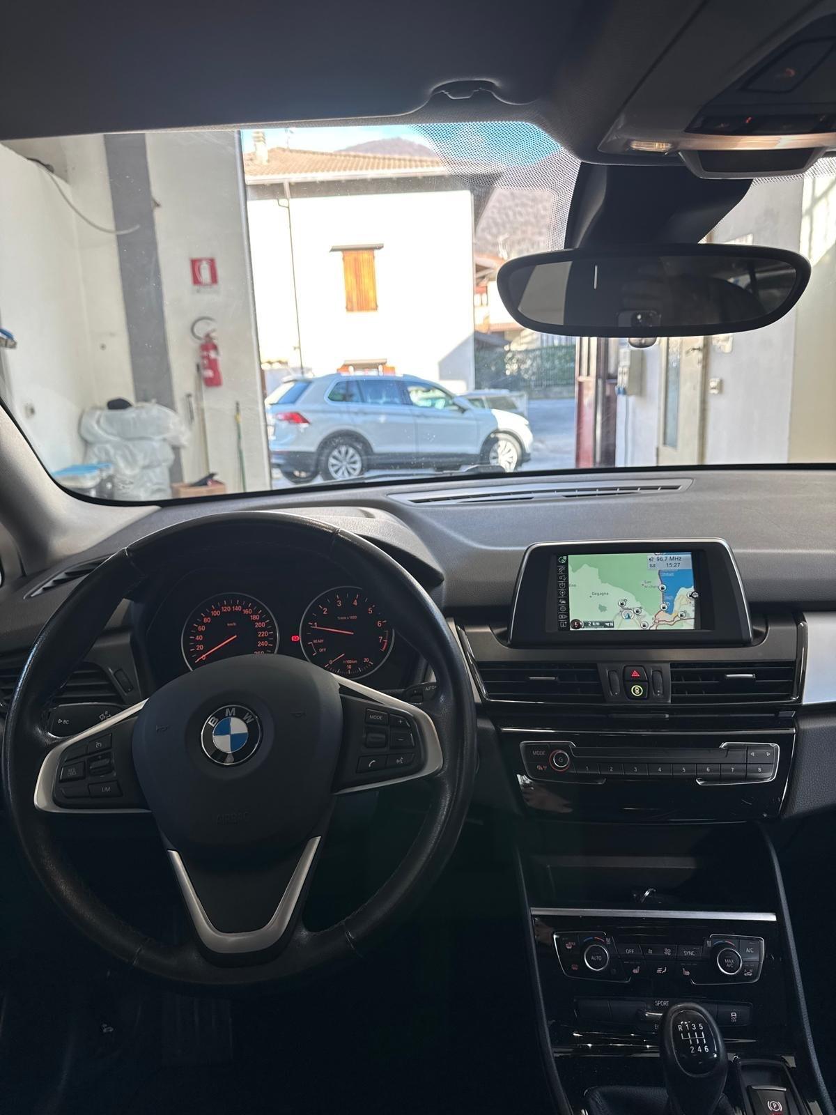 Bmw 2er Active Tourer 216i Luxury