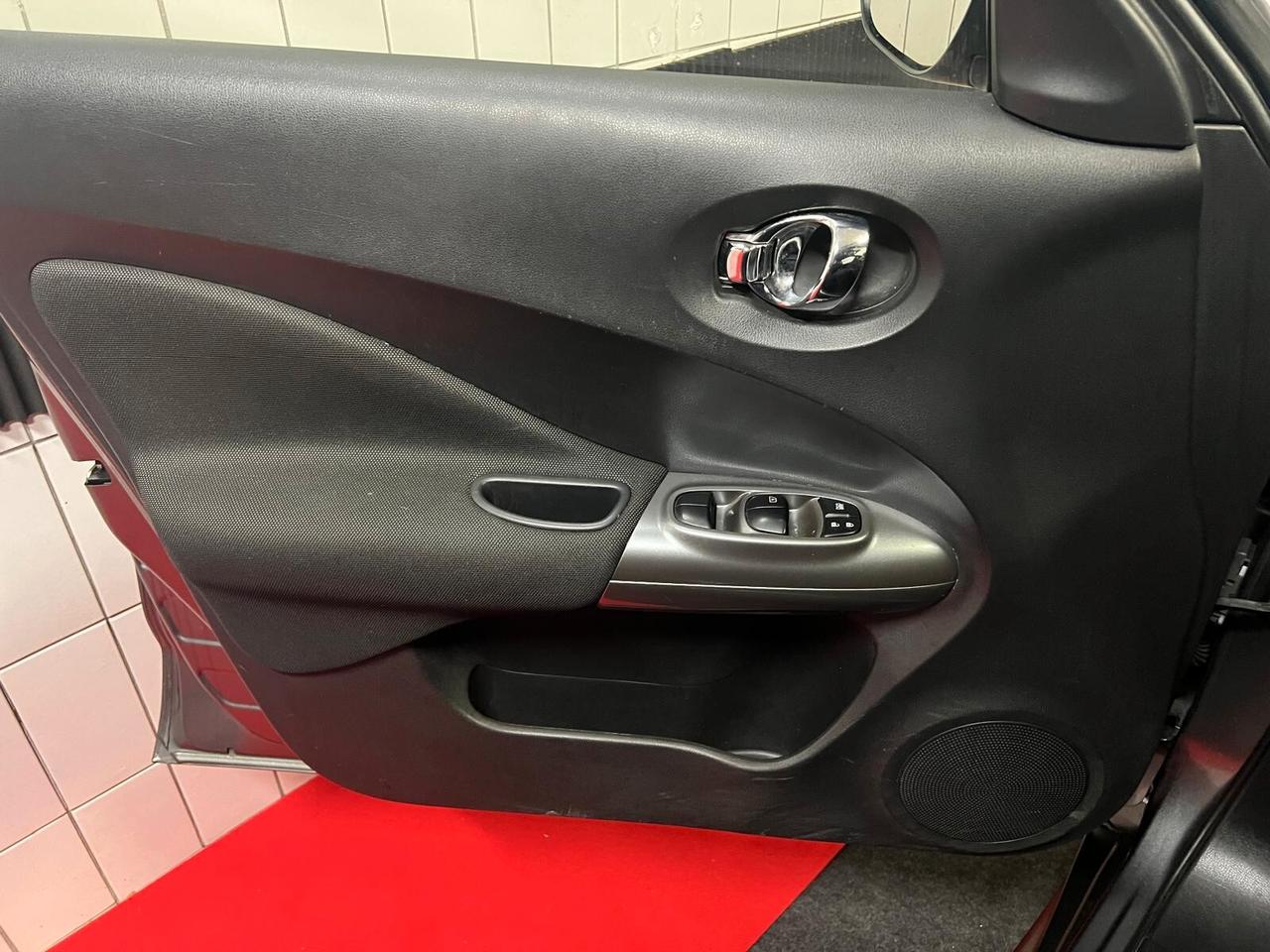 Nissan Juke 1.6 DIG-T 190 MCVT 4WD Tekna