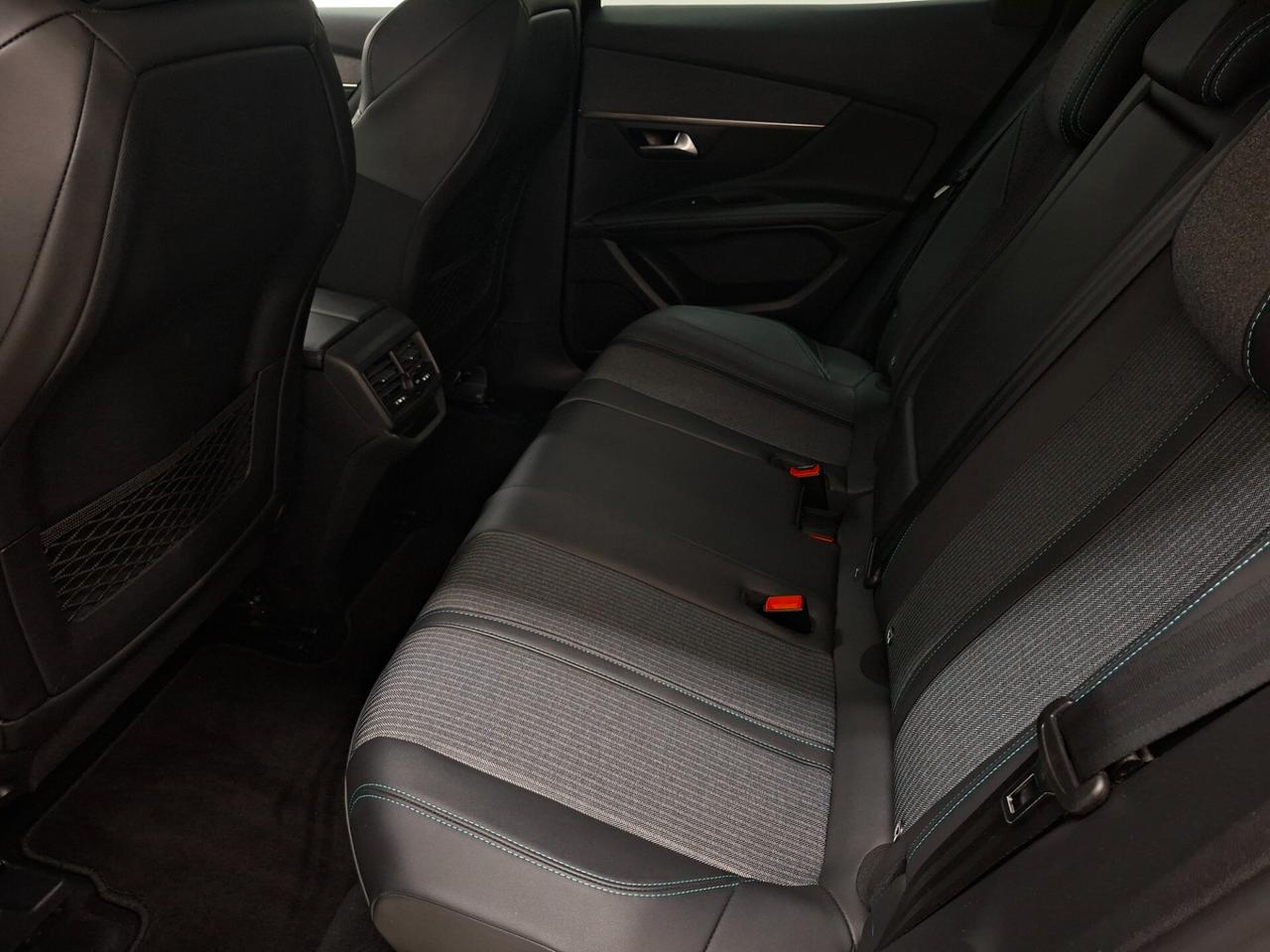 Peugeot 3008 1.5 BlueHDi 130cv EAT8 Allure