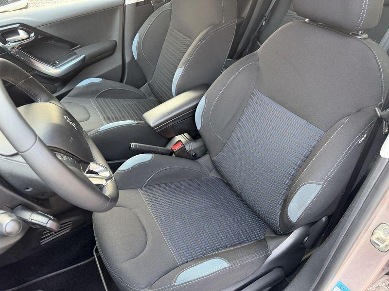 Peugeot 208 208 5p 1.2 vti 12v Allure NESSUN VINCOLO !!! DISTRIBUZIONE NUOVA !!!