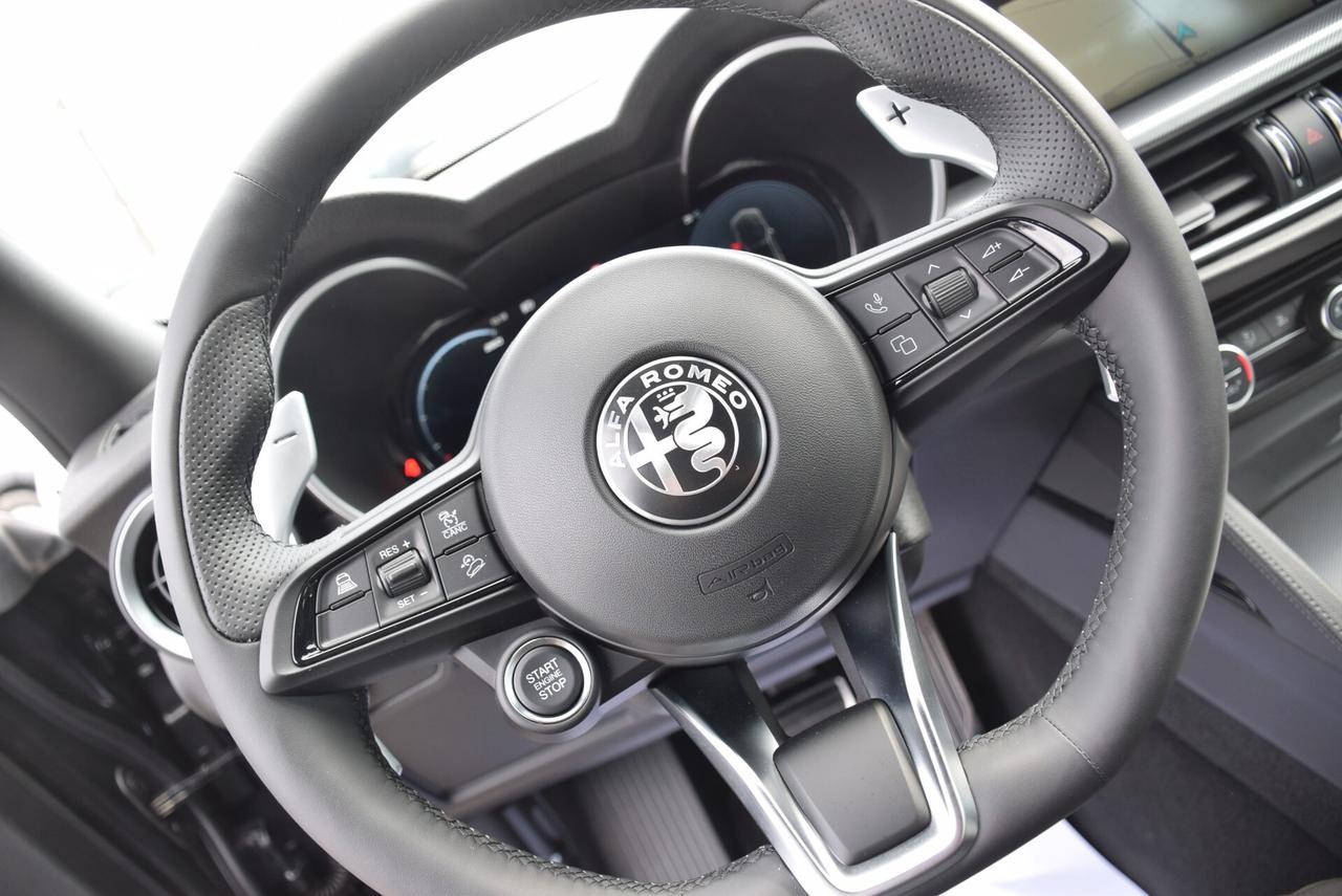 Alfa Romeo Stelvio 4700KM - 2.2 Turbodiesel 160CV AT8 RWD Sprint FULL IVA DETR.