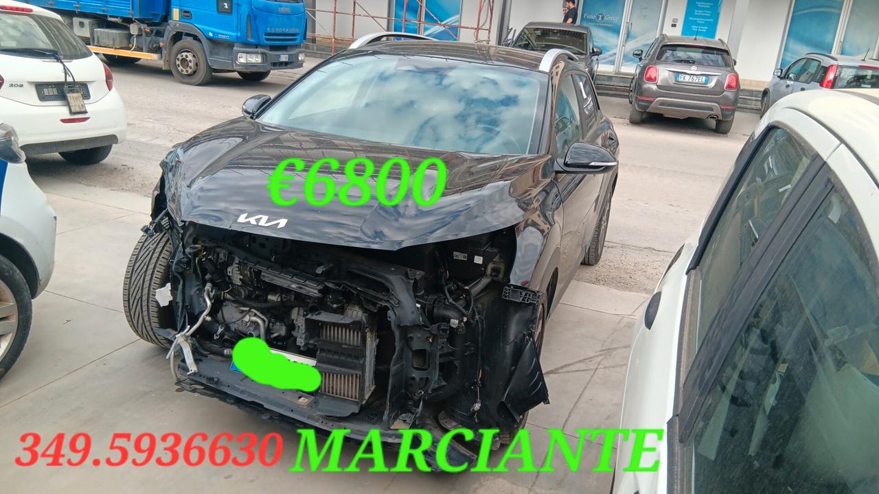 Kia Stonic GT Line incidentata sinistrata mondialcars 023