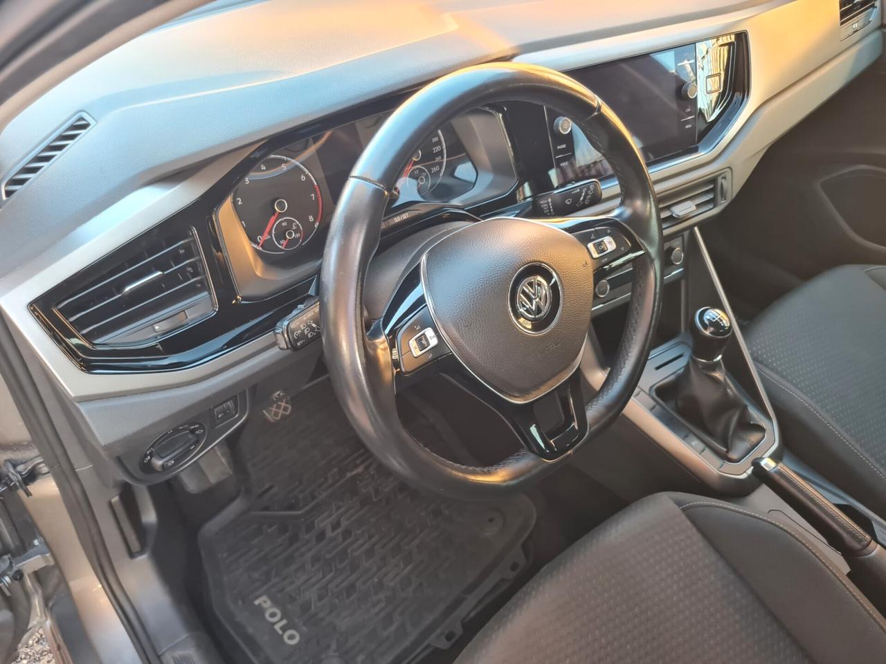 Volkswagen Polo 1.0 TSI 5p. R-Line *NEOPATENTATI*