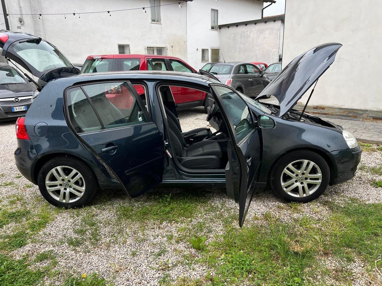 Volkswagen Golf 1.6 5p. Comfortline