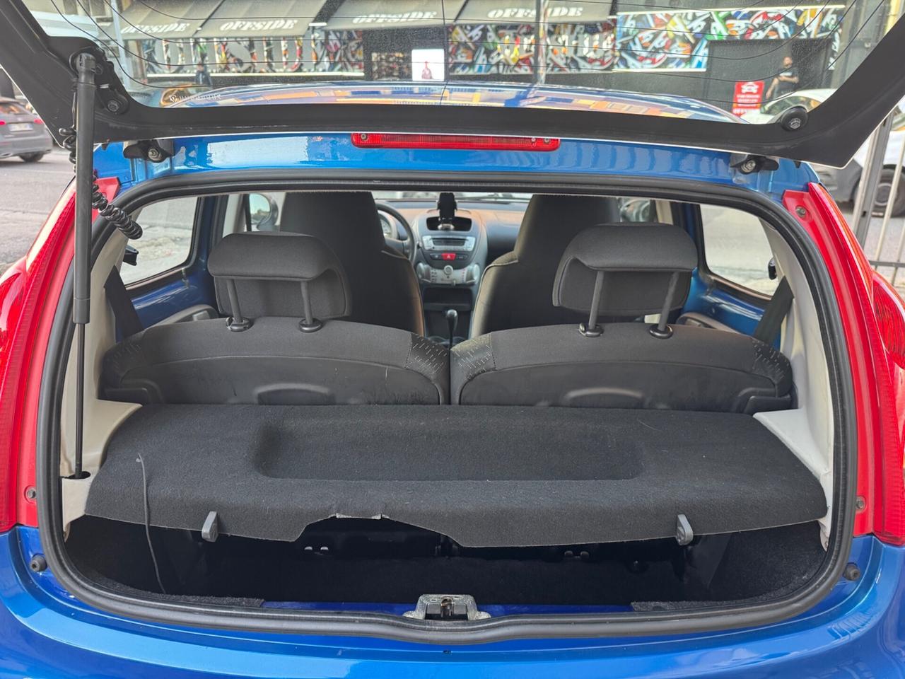 Peugeot 107 1.0 68CV 5p. Plaisir