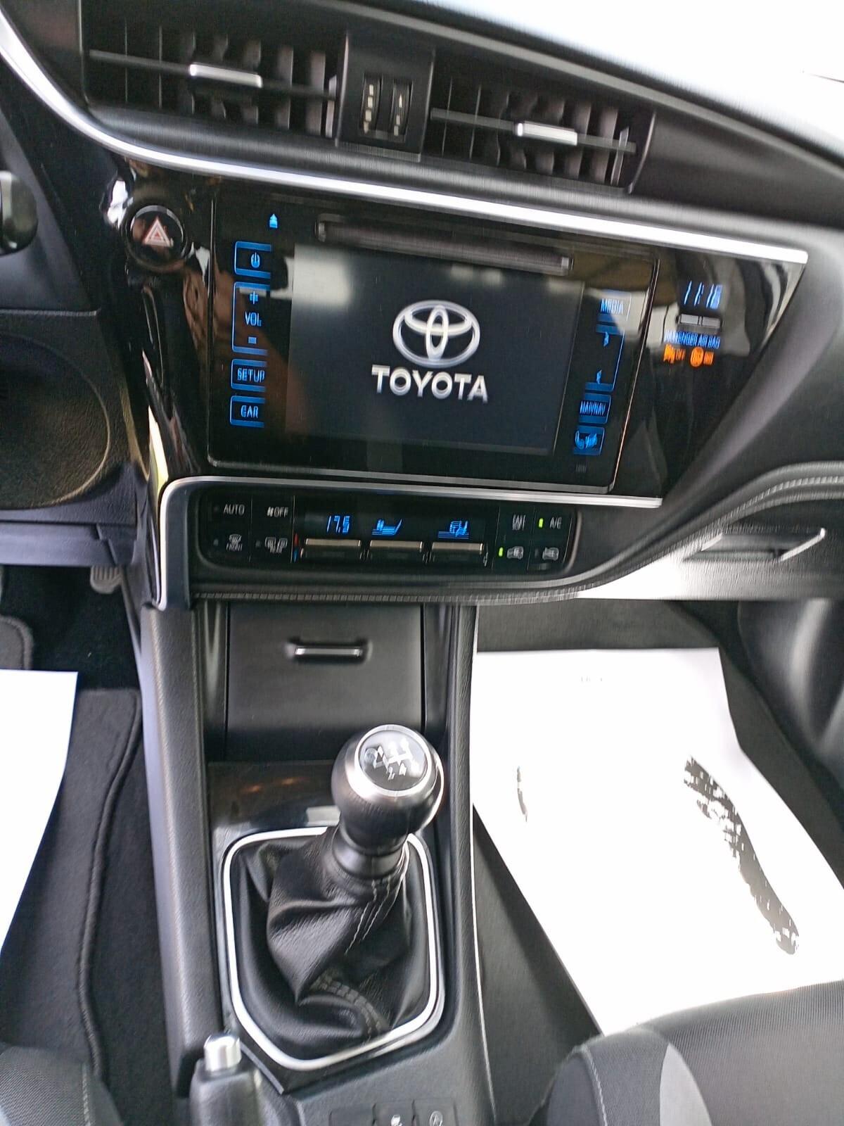 TOYOTA AURIS 1.6 DIESEL 5 PORTE