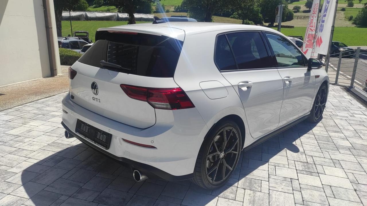 VOLKSWAGEN GOLF GTI 2.0 TURBO BENZINA 245CV MANUALE