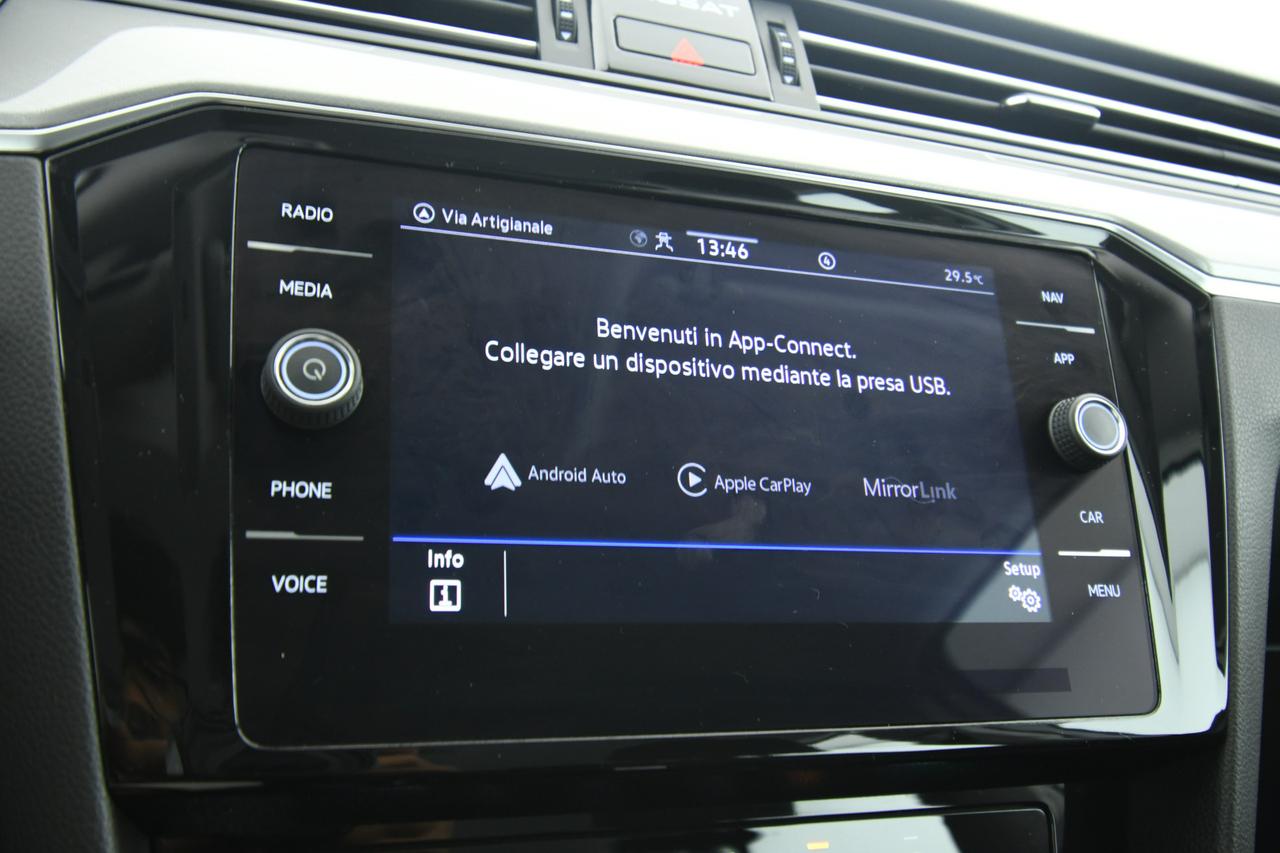 VOLKSWAGEN Passat Variant 2.0 tdi Business 122cv dsg NEOPATENTATI+ACC+CAMERA