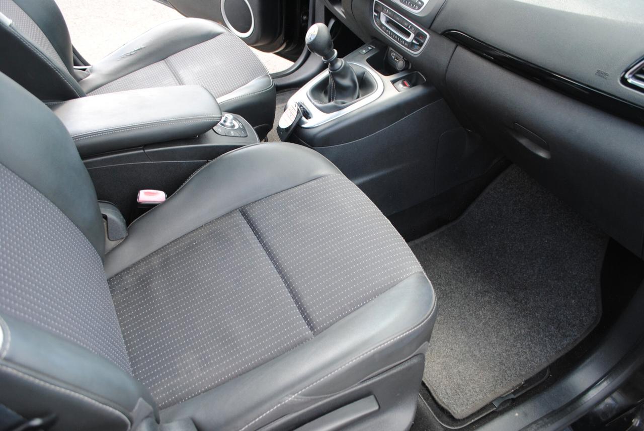 Renault Scenic X-Mod 1.5 dCi 110CV Luxe