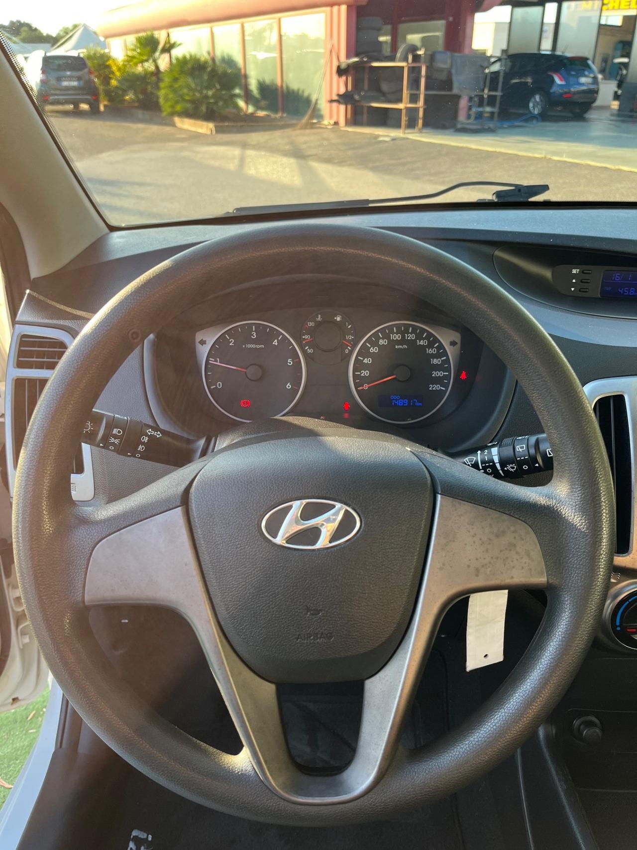 Hyundai i20 1.1 CRDi 5p. Sound Edition