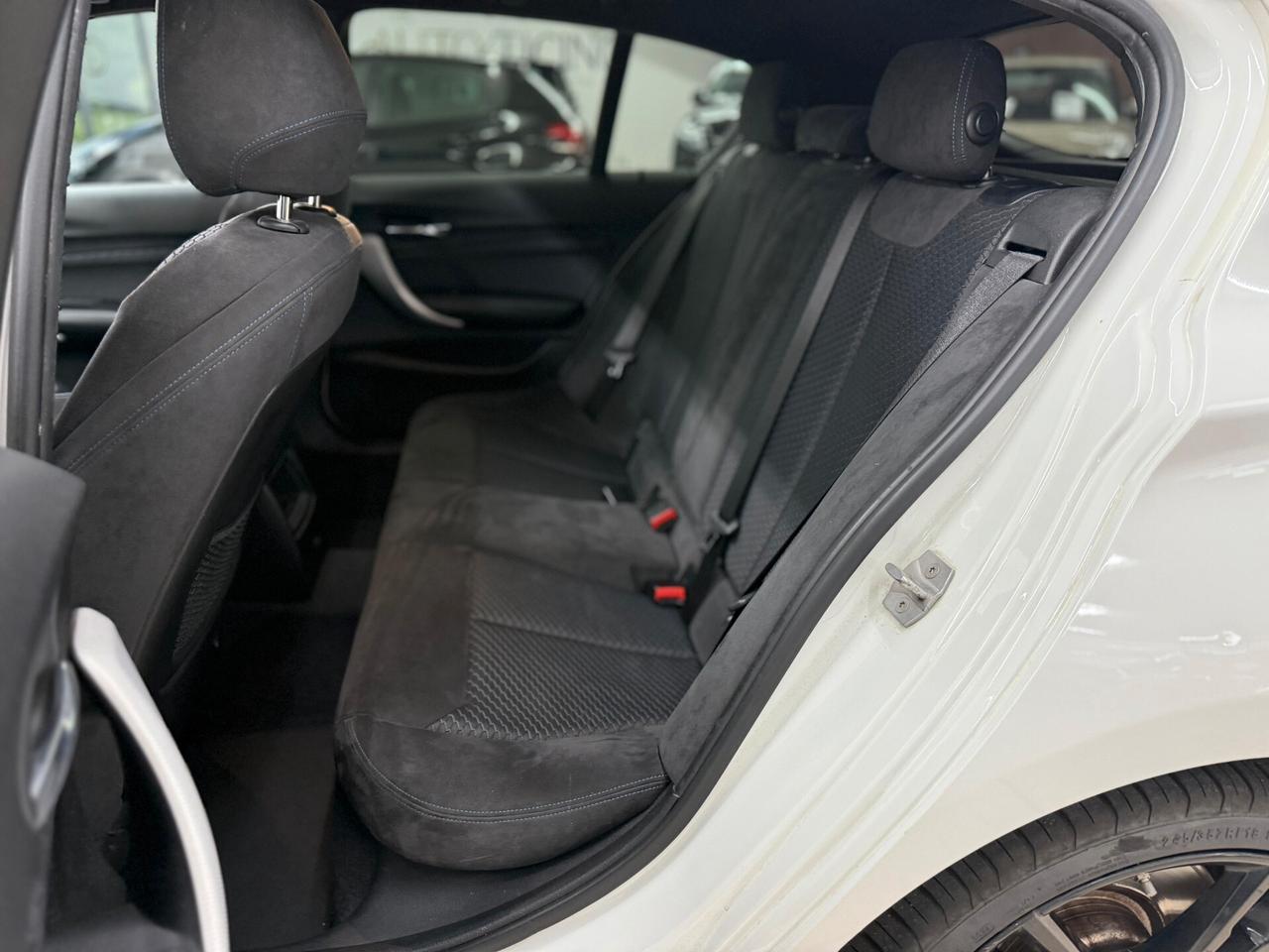 Bmw 118 118d 5p. Msport
