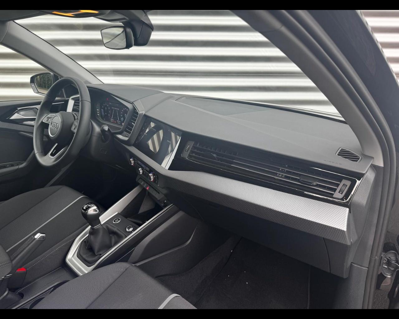 AUDI A1 SPORTBACK 25 TFSI ADMIRED ADVANCED