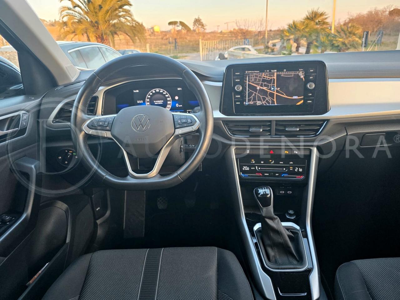 Volkswagen T-Roc 2.0 TDI SCR Style#LED#NAVI#CARPLAY#VIRTUAL