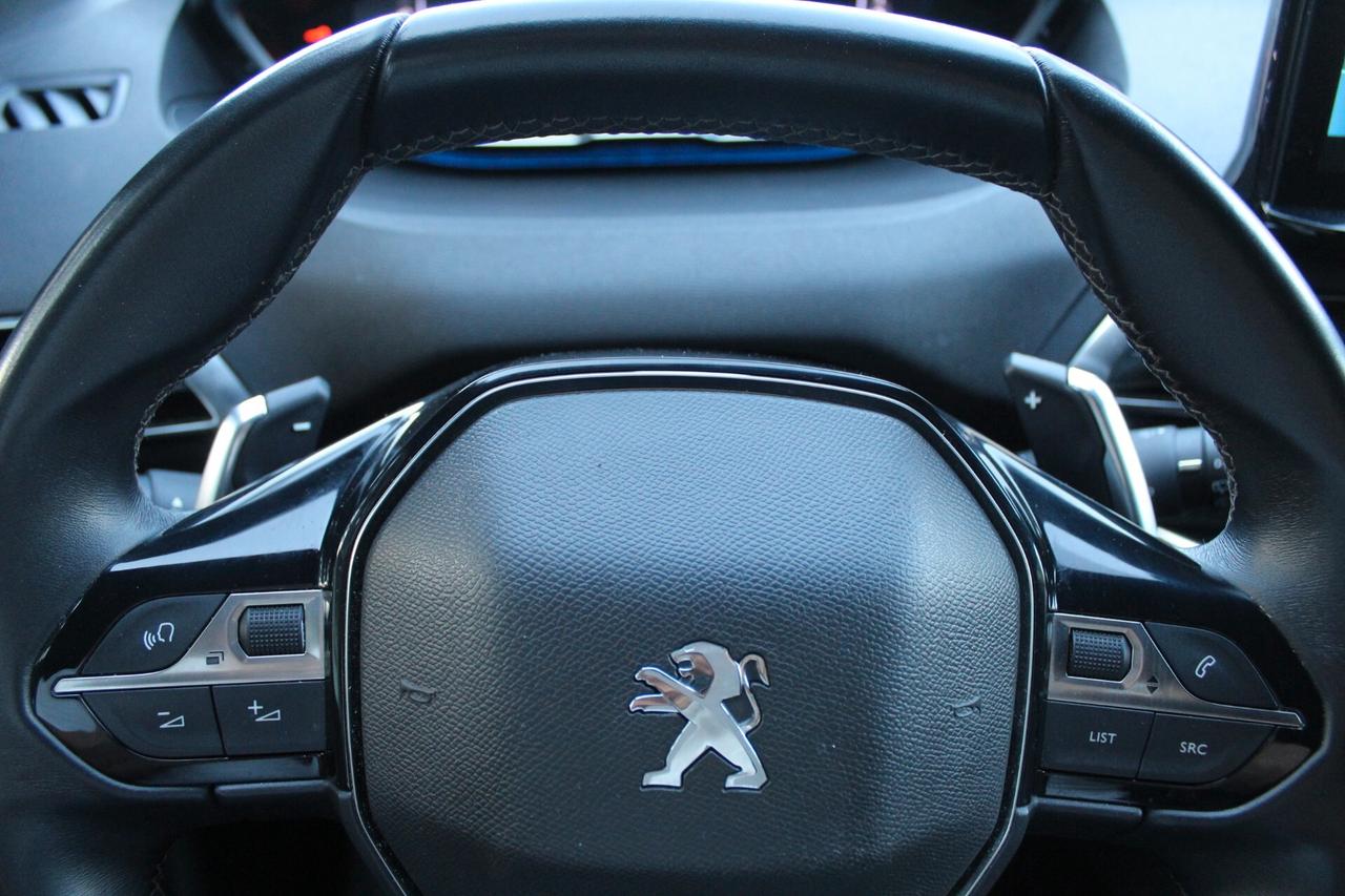Peugeot 3008 BlueHDi 130 S&S EAT8 Allure Pack 71.000 km
