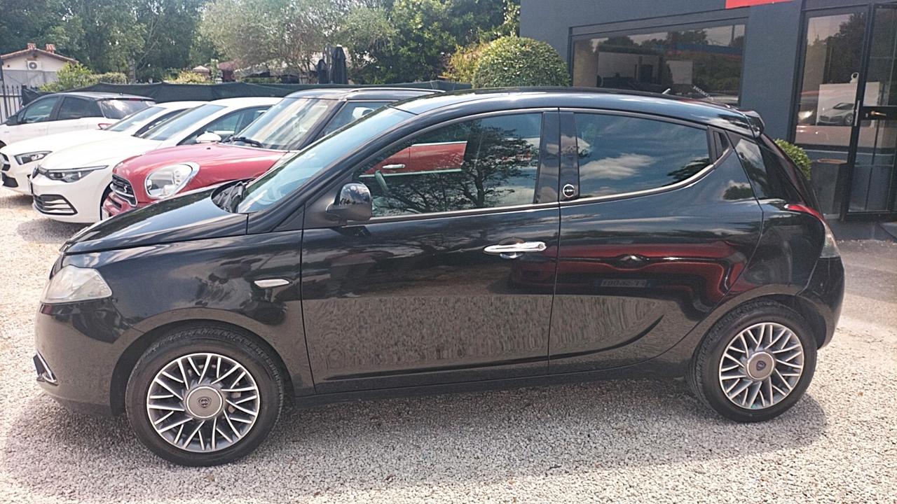 Lancia Ypsilon 1.2 69 CV 5 porte GPL Gold **PREZZO OUTLET**