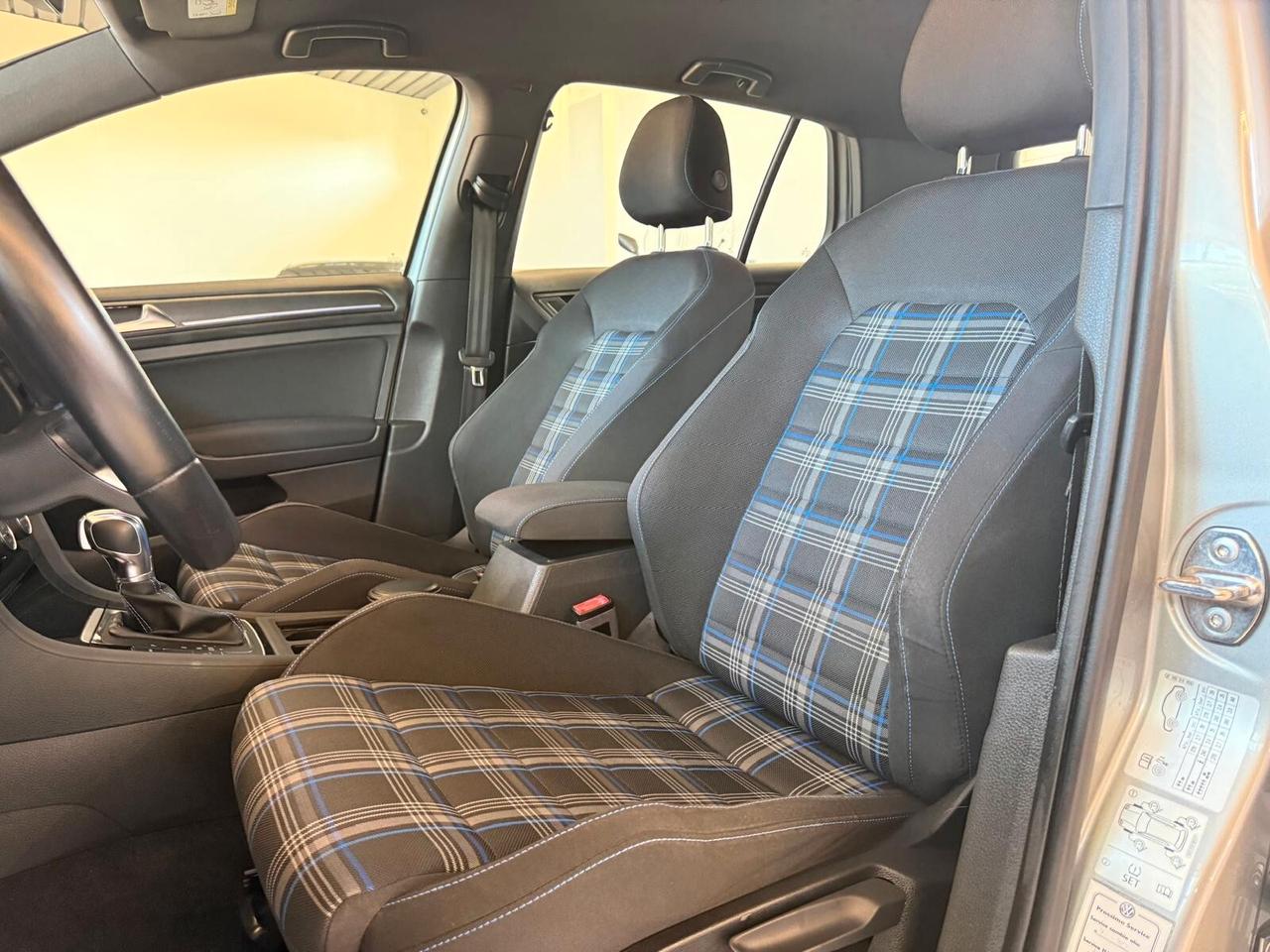 Volkswagen Golf 5p 1.4 tsi Gte plug in Hybrid dsg