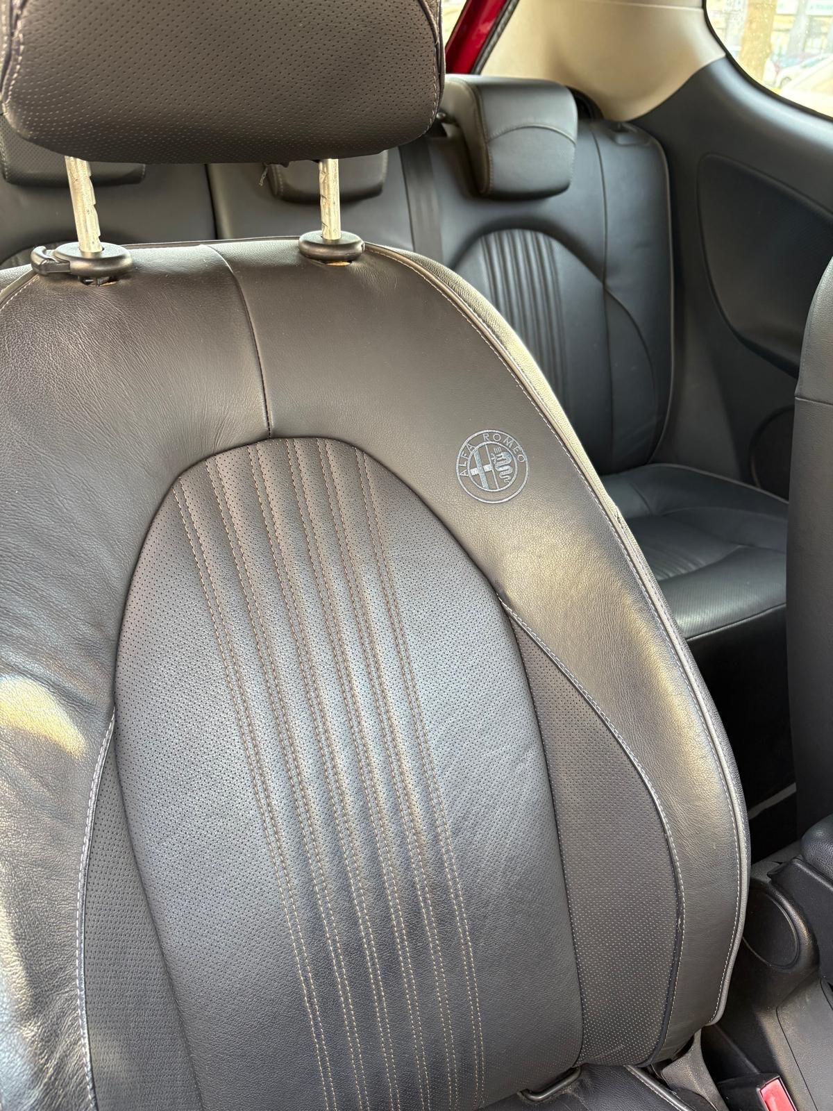 Alfa Romeo MiTo 1.4 T 155 CV Distinctive Sport Pack