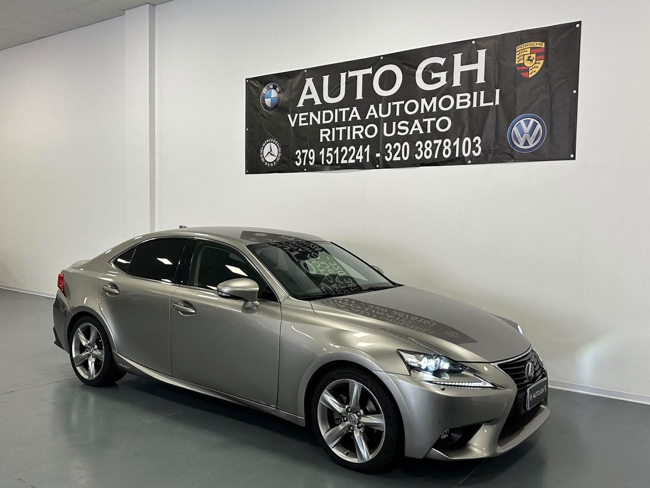 Lexus IS Hybrid FSport