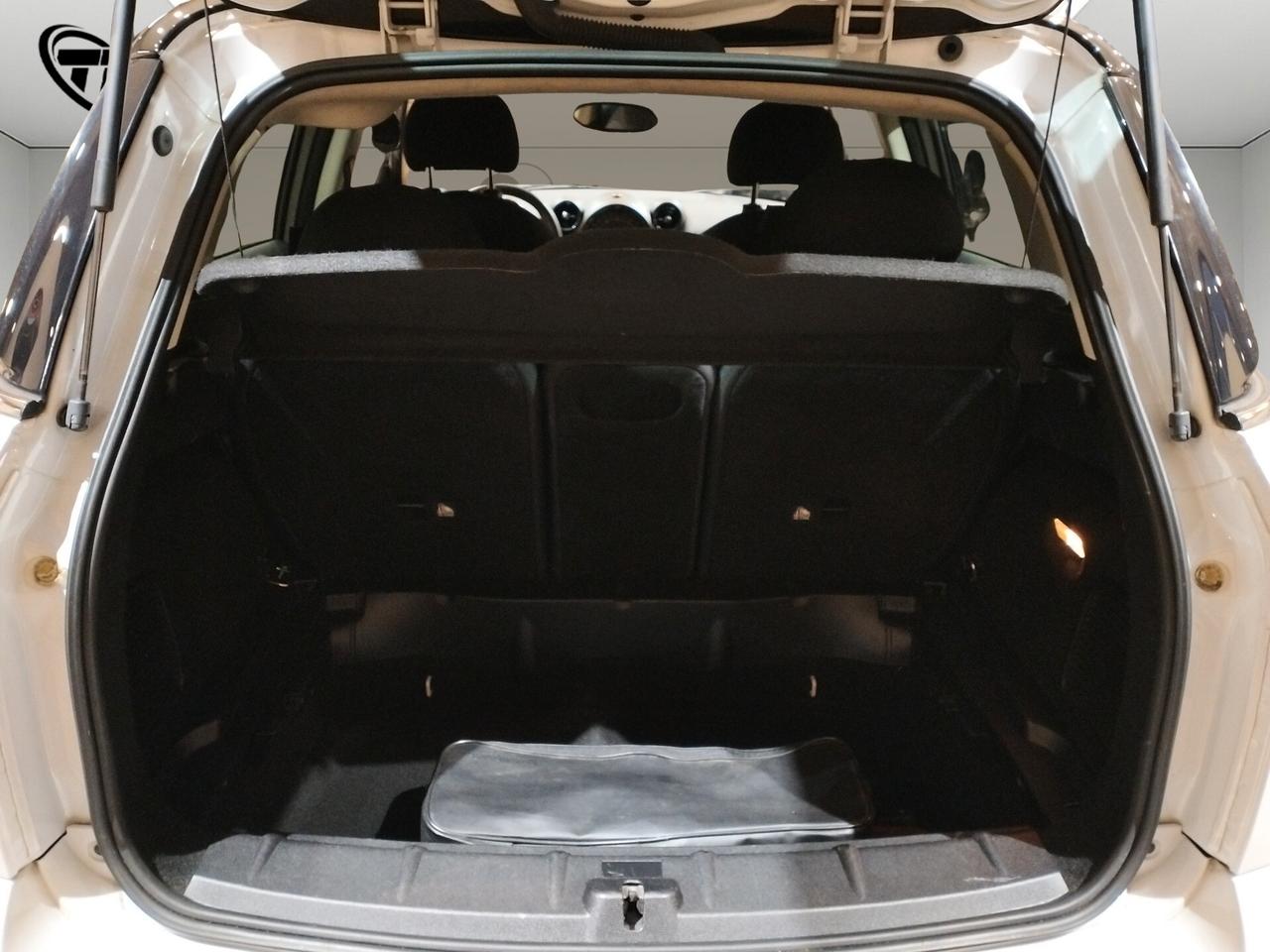 MINI Cooper D Countryman 1.6 Business E6