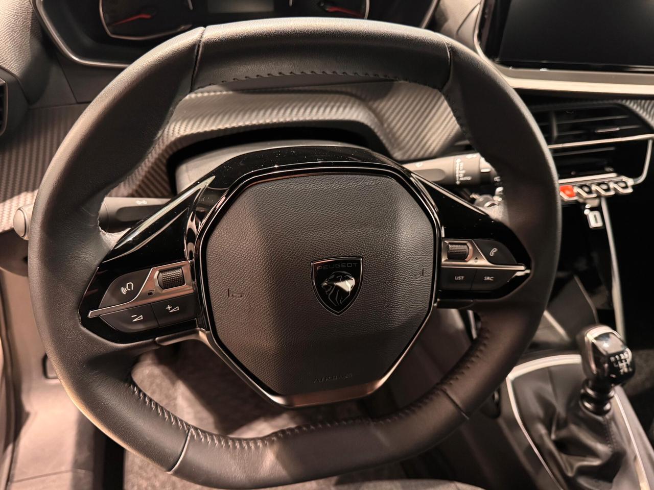 Peugeot 2008 PureTech 100 S&S Style