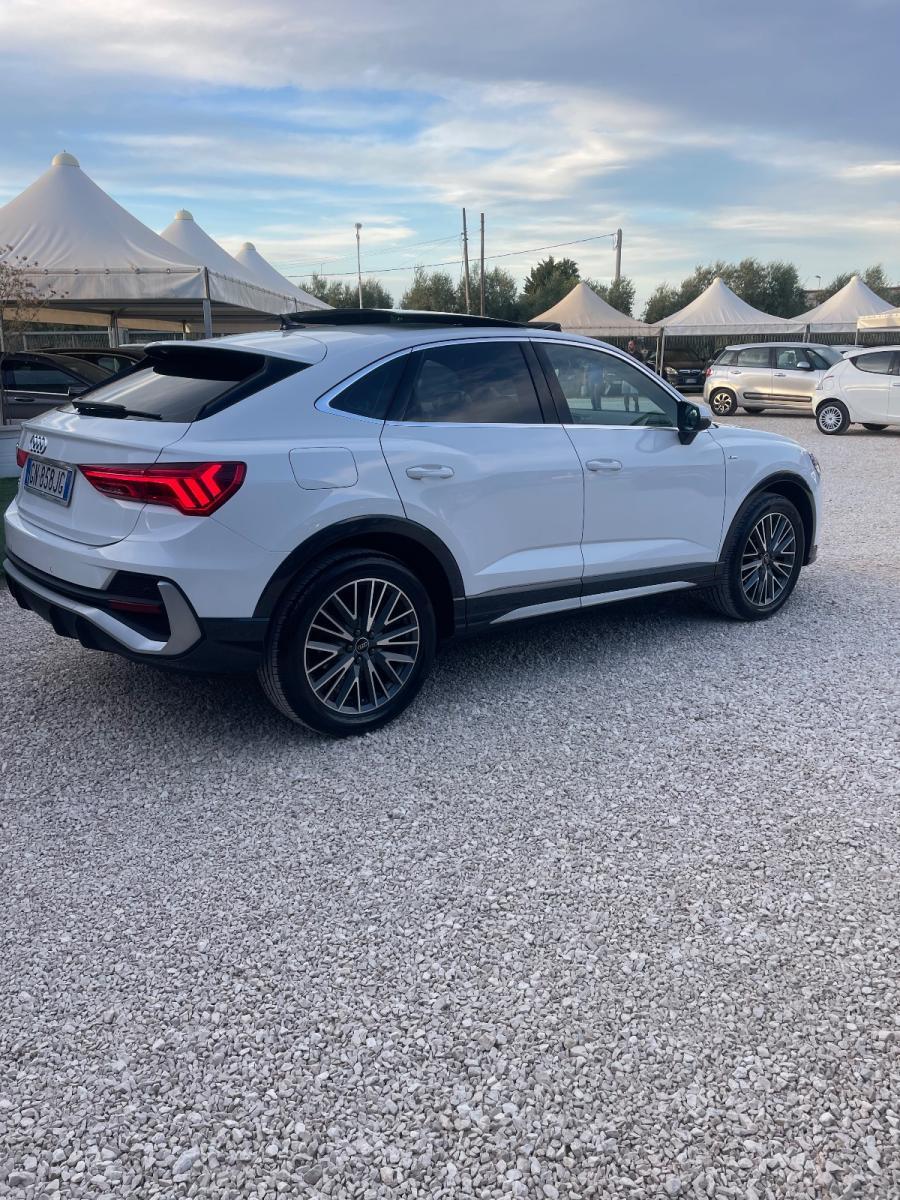AUDI - Q3 Sportback - Q3 SPB 35 TDI S tronic S line edition