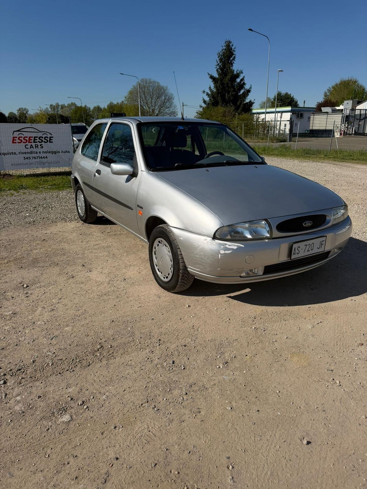 Ford Fiesta 1.2i 16V cat 3 porte Techno