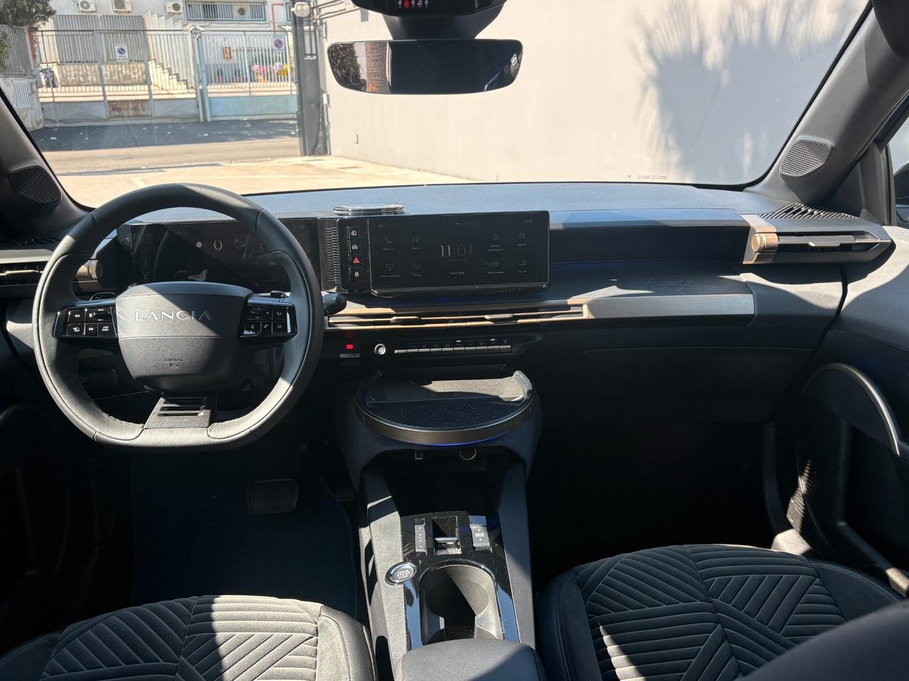 NUOVA Lancia Ypsilon Hybrid e-DCT LX AUTOMATIC KM CERTIFICATI