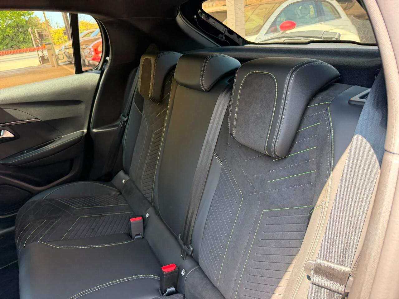 Peugeot 208 Hybrid 145 e-DCS6 GT