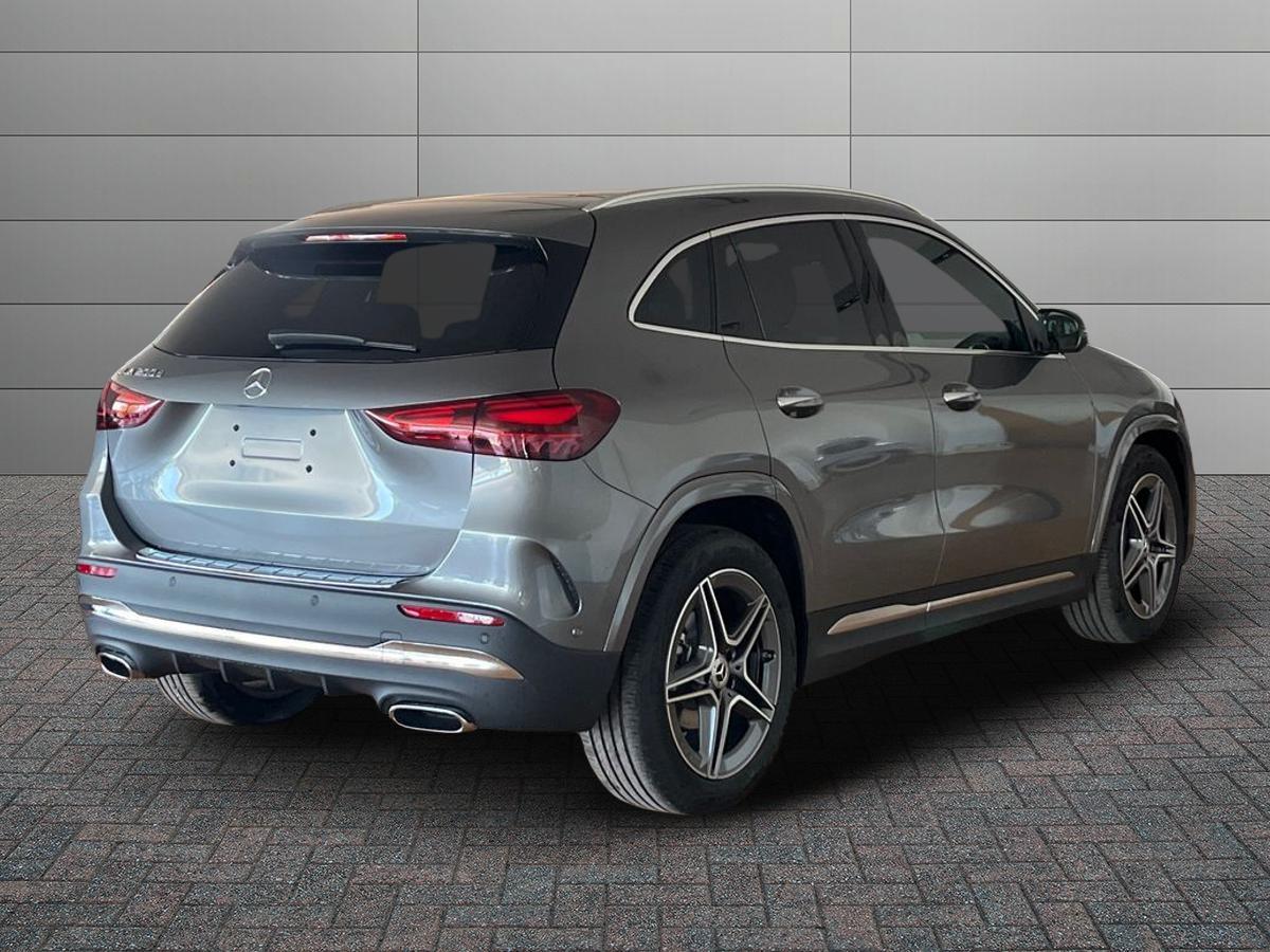 Mercedes-Benz GLA 200 d automatic