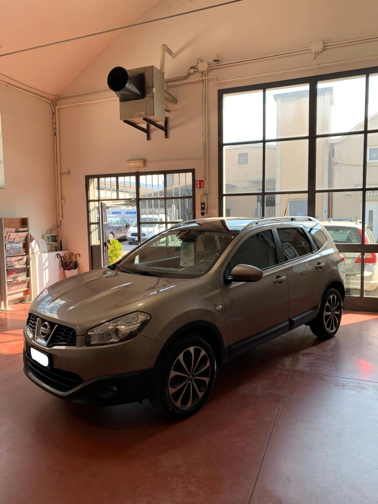 Nissan Qashqai Qashqai+2 2.0 dCi DPF Tekna 4X4 7 POSTI