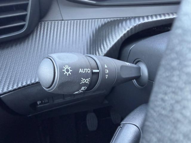 PEUGEOT 208 ALLURE 100CV+NAVI+WI-FI+2PDC+PELLETEX+FULLLED