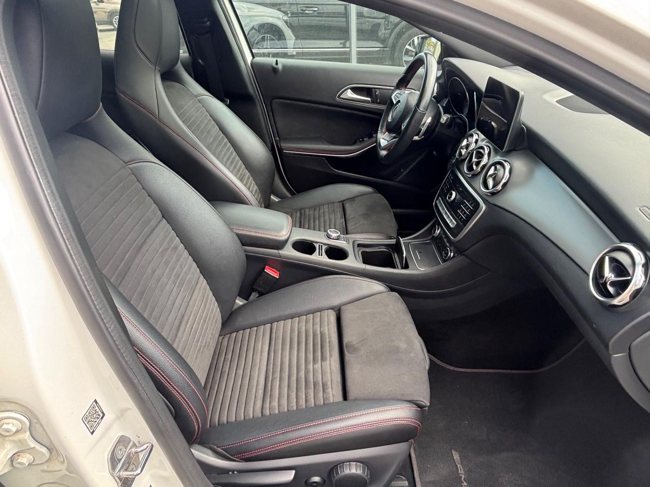 Mercedes-benz GLA 200 d Automatic Premium-2019